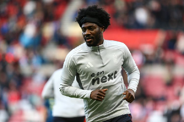 Nottingham Forest full-back, Ola Aina