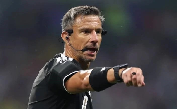 Slovenian referee Slavko Vinčić