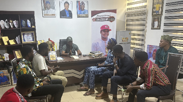 Residents meet on house agents' extortion