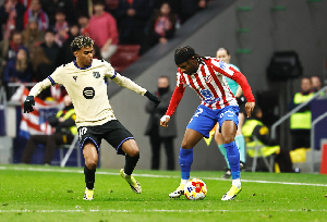 Ademola Lookman up against Lamine Yamal Ademola Lookman up against Lamine Yamal