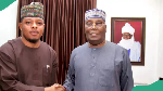 Atiku Abubakar receiving APC chieftain Obidike Chukwuebuka during a visit in Abuja