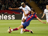 Victor Osimhen up against Pau Cubarsí during Barcelona vs Napoli in 2024