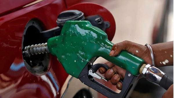 FG has annouced a 30-day discount on petrol sold by NNPC