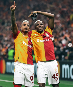 Mario Lemina and Victor Osimhen during Galatasaray's 3-1 win over Bodo/Glimt