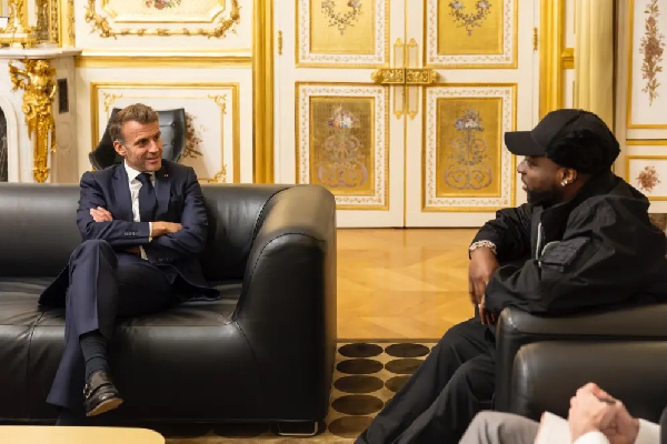 President Emmanuel Macron and Singer Davido