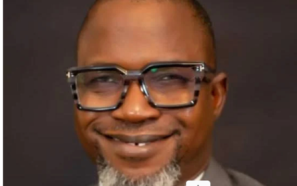 Chairman of NIPR Lagos State Chapter, Dr Samuel Ayetutu