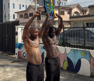 Seun Kuti and VeryDarkMan visited Fela’s gravesite to show respect and offered two rams as sacrifice