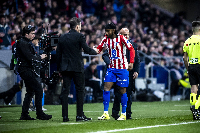 Diego Pablo Simeone, head coach of Atletico de Madrid and Ademola Lookman