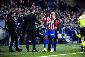 Diego Pablo Simeone, head coach of Atletico de Madrid and Ademola Lookman