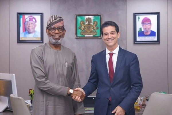 Minister of Solid Minerals Development, Dele Alake with the Canadian High Commissioner to Nigeria