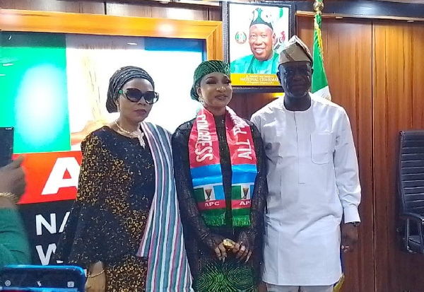 Tonto Dikeh joins APC from ADC