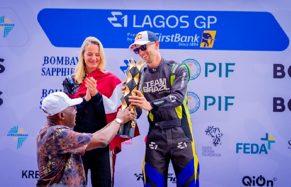 Sanwo-Olu and Team Brazil