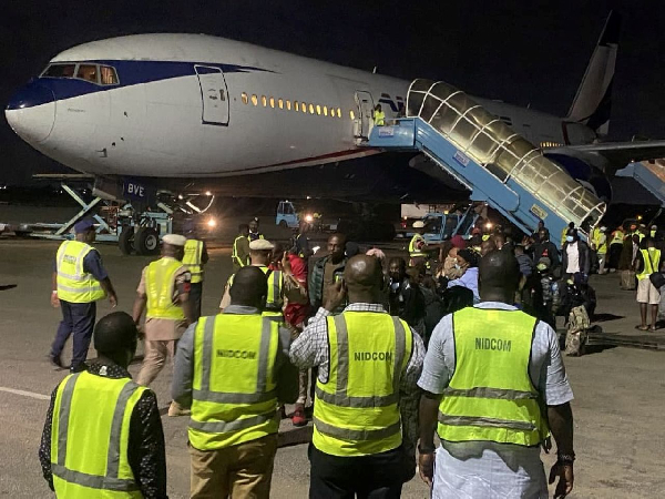 NiDCOM officials welcome the returnees
