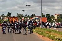 Youths block road, prevent Peter Obi from entering Benue